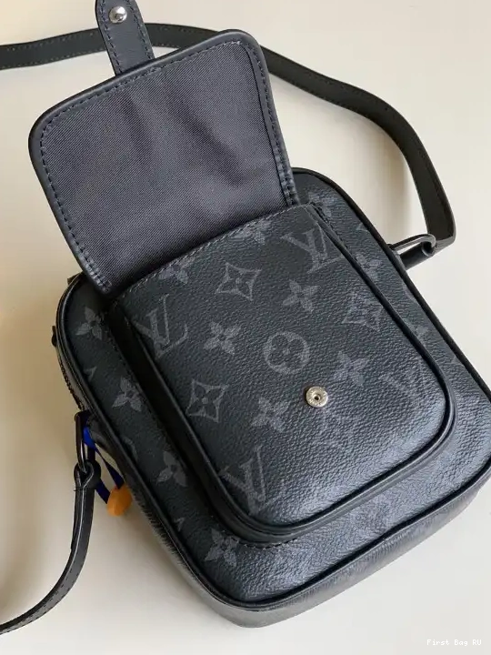Firstbag Wearable VUITTON LOUIS Christopher Wallet 0614